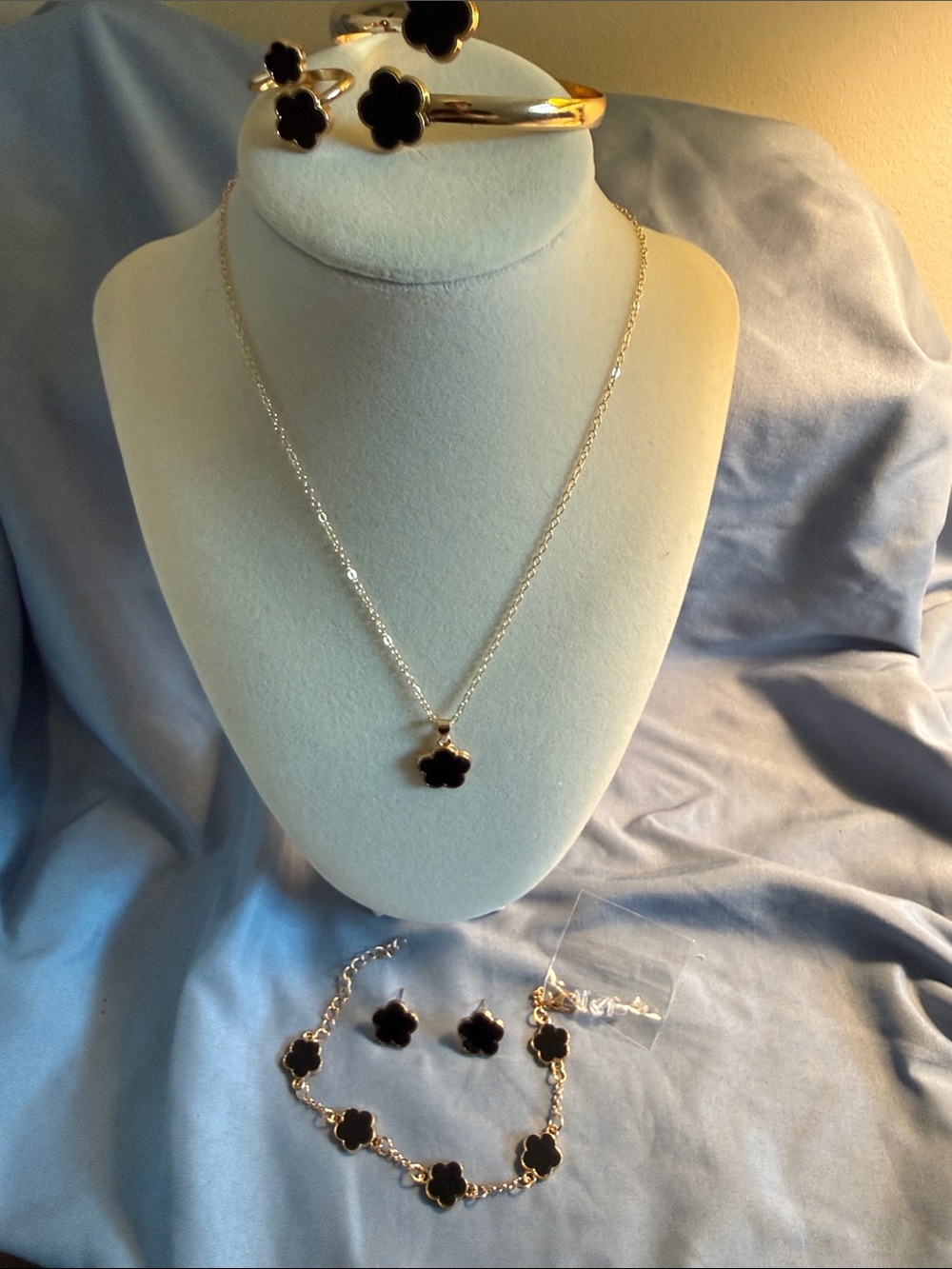 Black Clover Pendant Necklace and Bracelet Set - Women's Jewelry